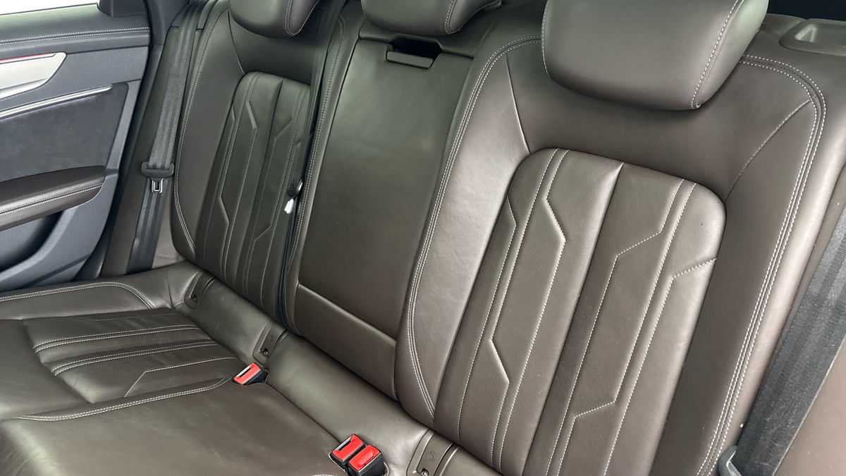 Audi A6 Allroad Image 8