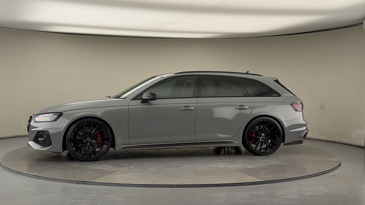 More views of Audi RS4 Avant