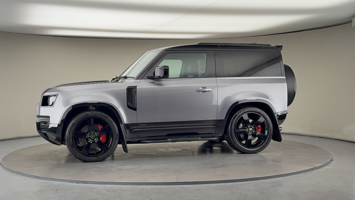 More views of Land Rover Defender 90