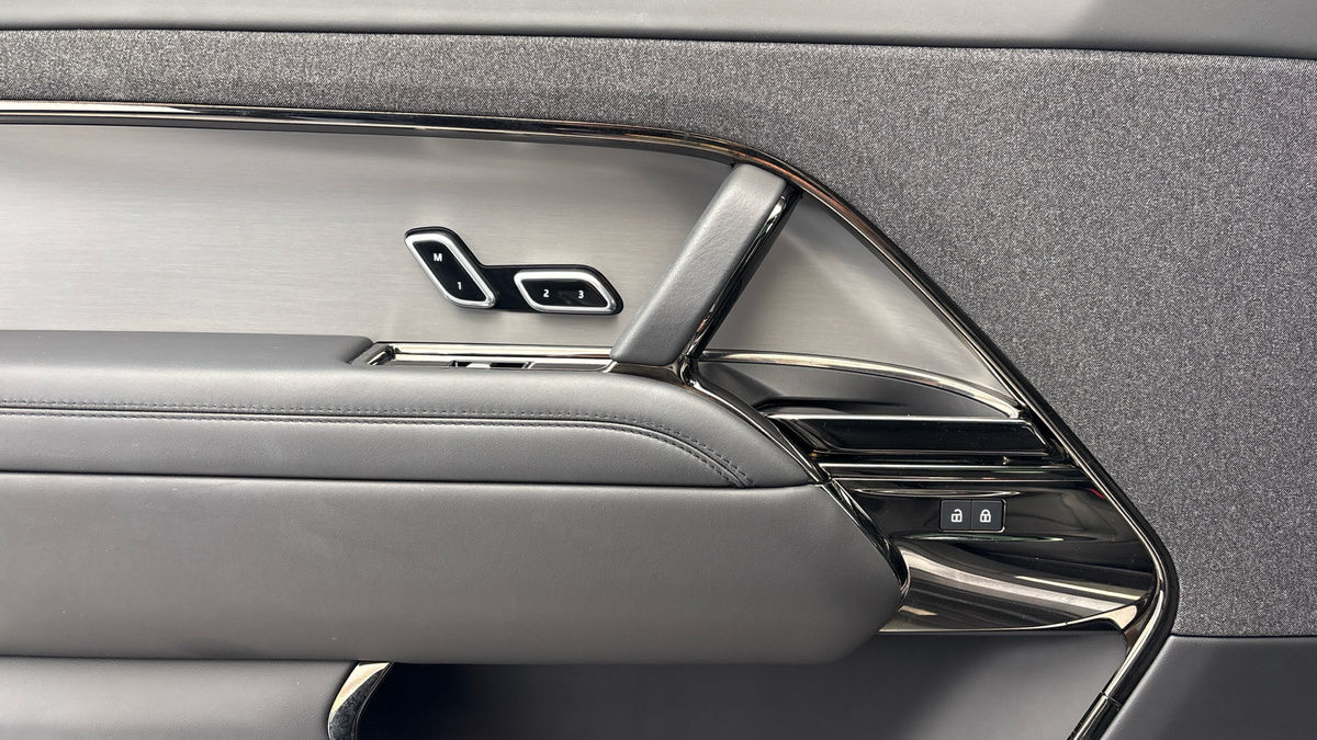 Land Rover Range Rover Sport Image 19