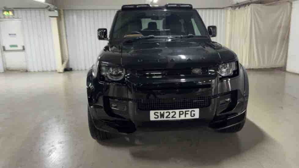 More views of Land Rover Defender 90
