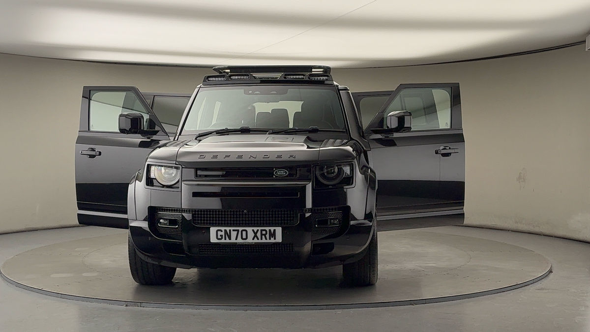 More views of Land Rover Defender 110