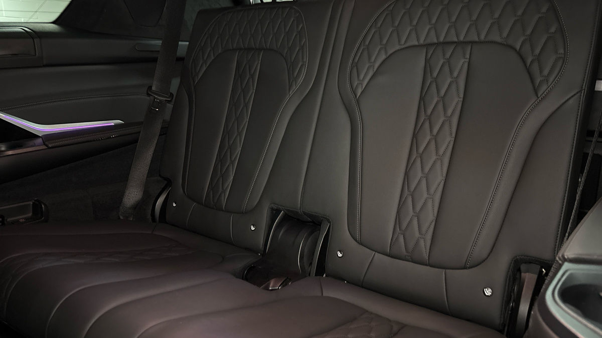 BMW X7 Image 9