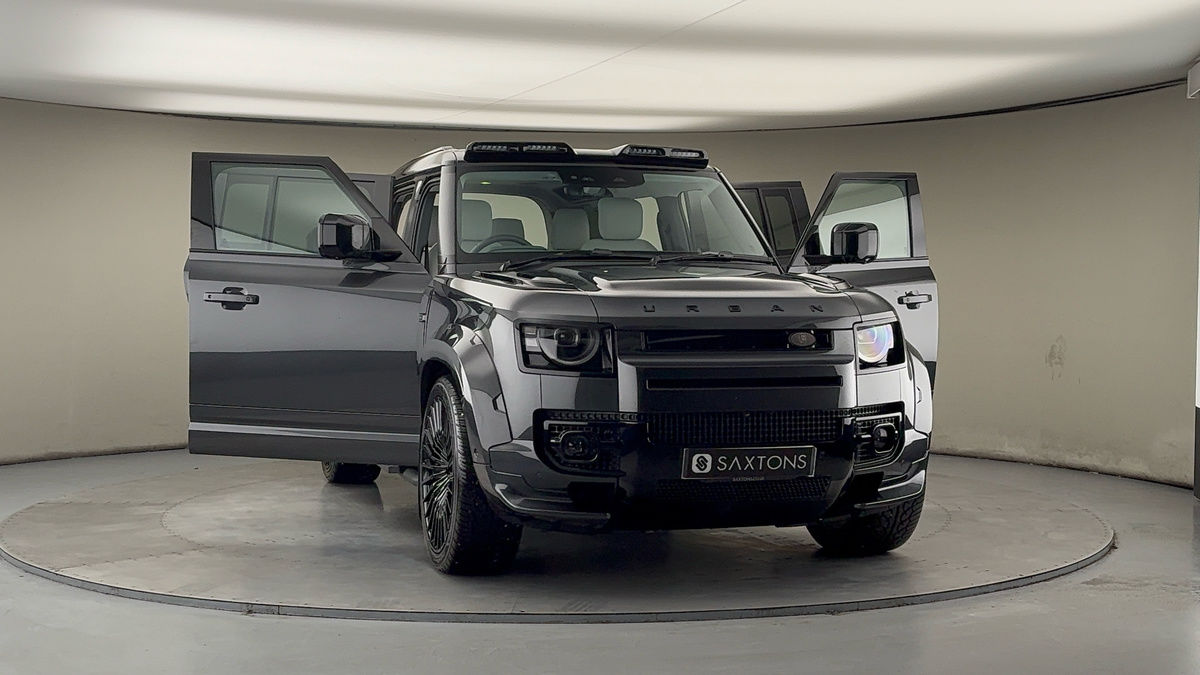 More views of Land Rover Defender 110