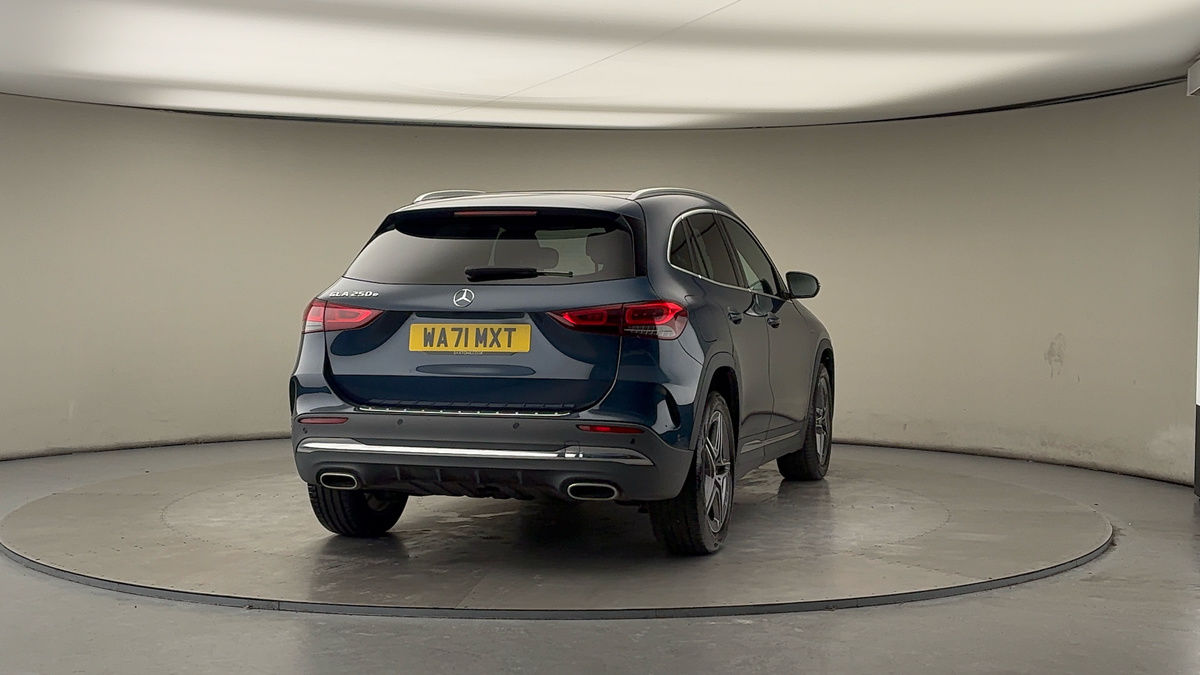 More views of Mercedes-Benz GLA