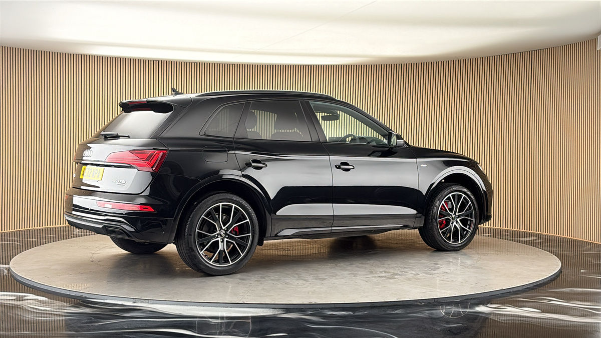 More views of Audi Q5