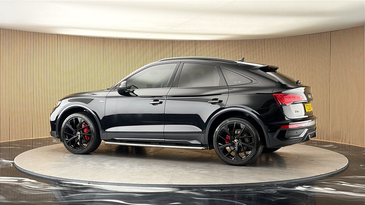 More views of Audi Q5