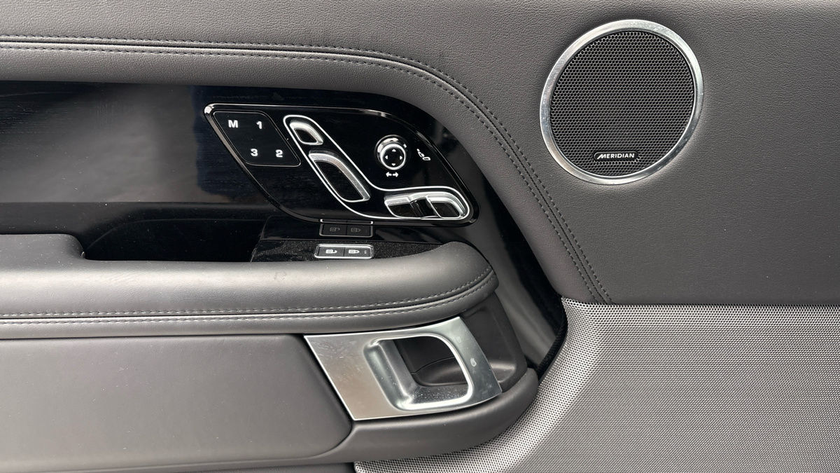 Land Rover Range Rover Image 19