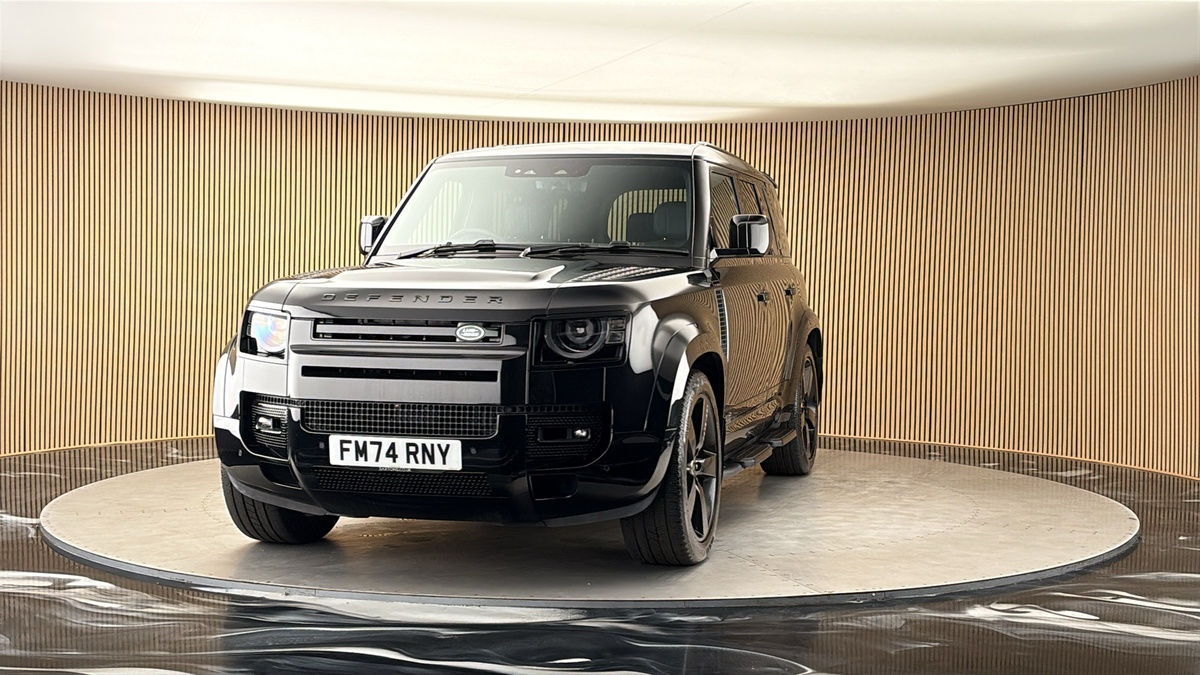 More views of Land Rover Defender 110