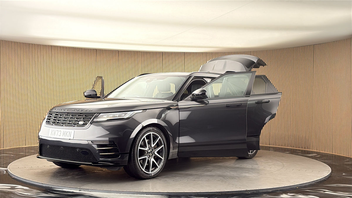 More views of Land Rover Range Rover Velar