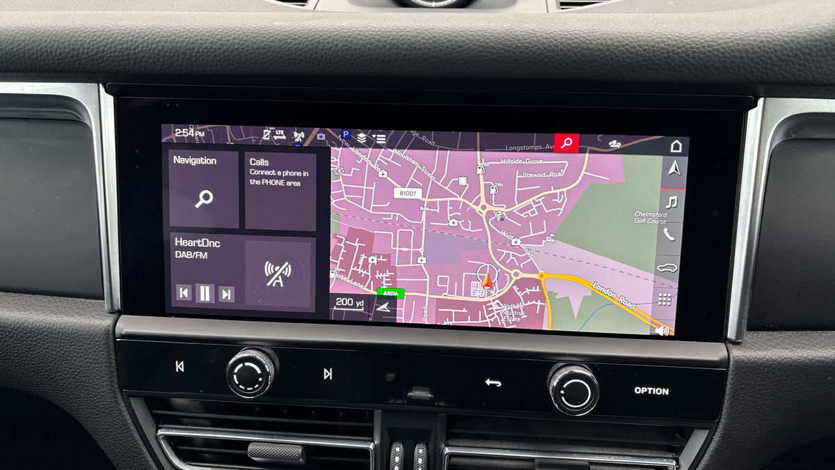 Porsche Macan Image 17