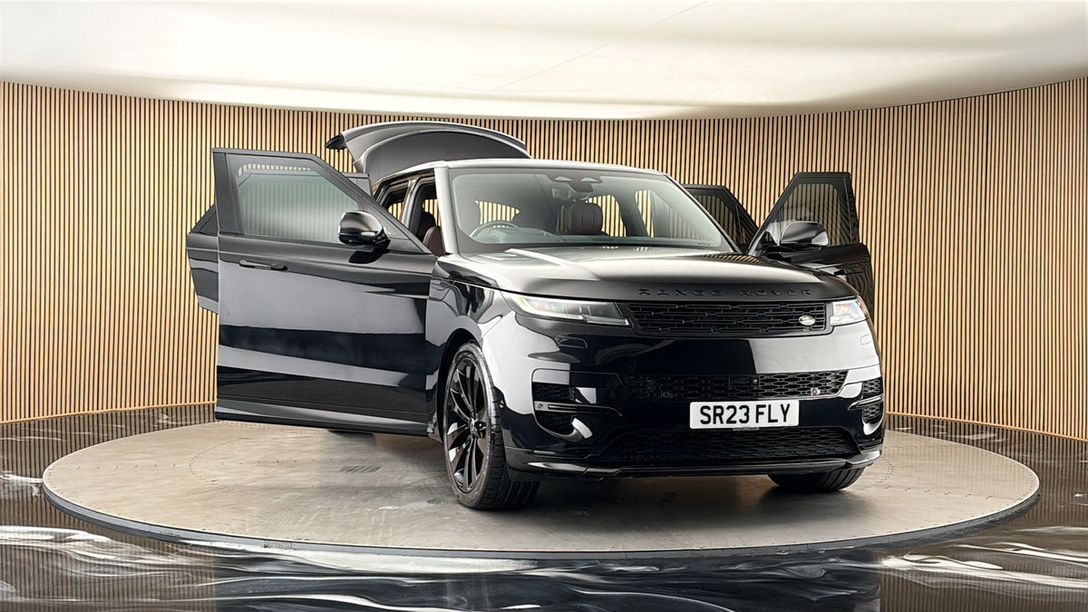 More views of Land Rover Range Rover Sport