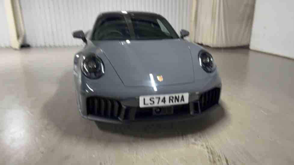 More views of Porsche 911