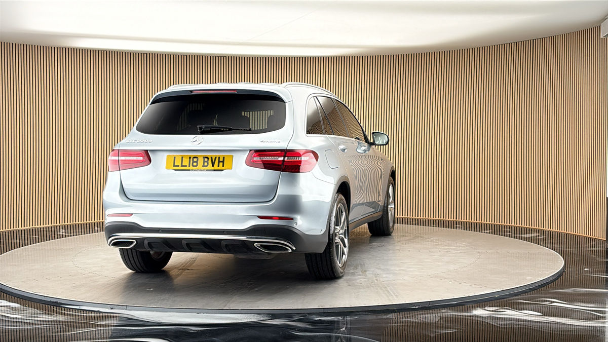 More views of Mercedes-Benz GLC