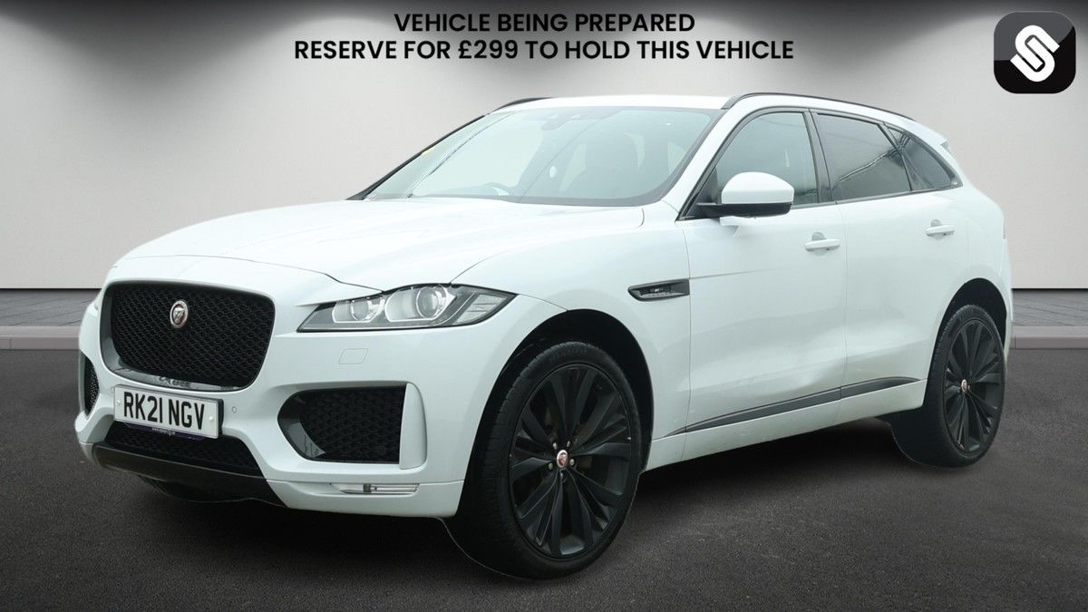Jaguar F-PACE Image 2