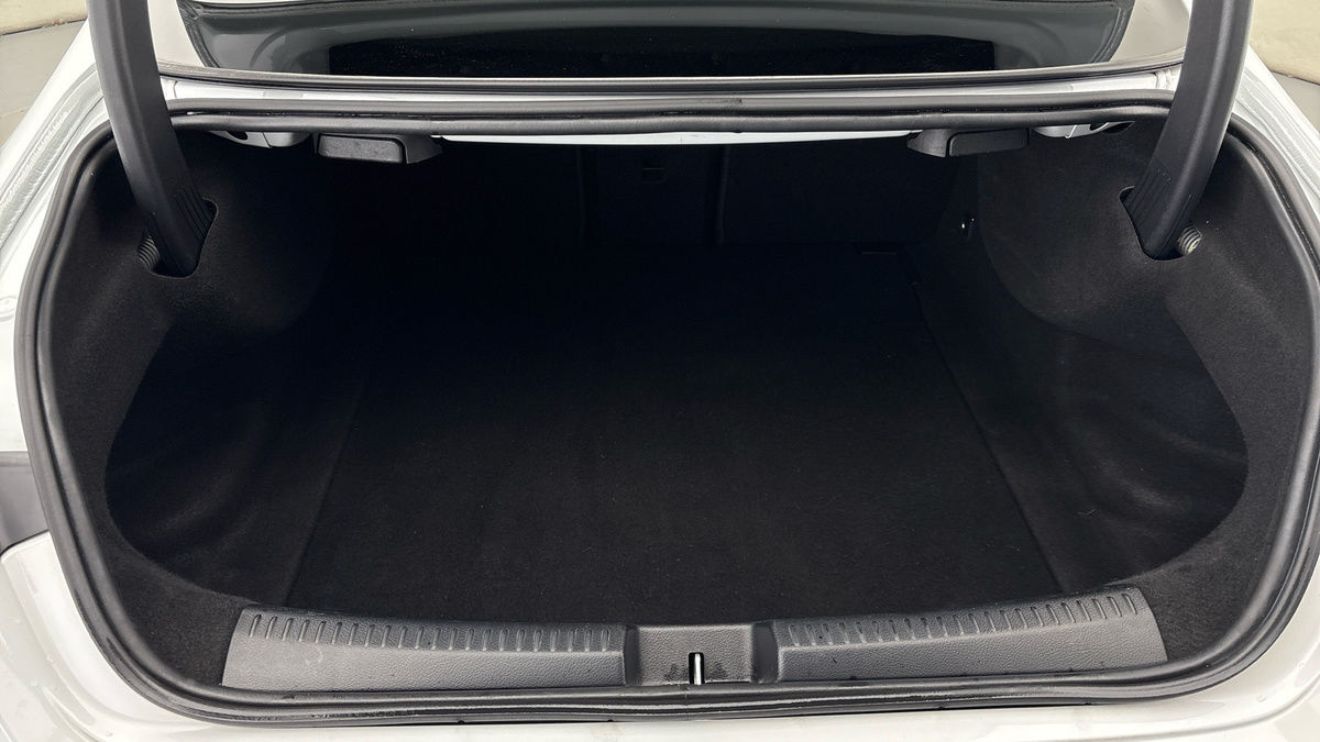 Mercedes-Benz CLA Image 11