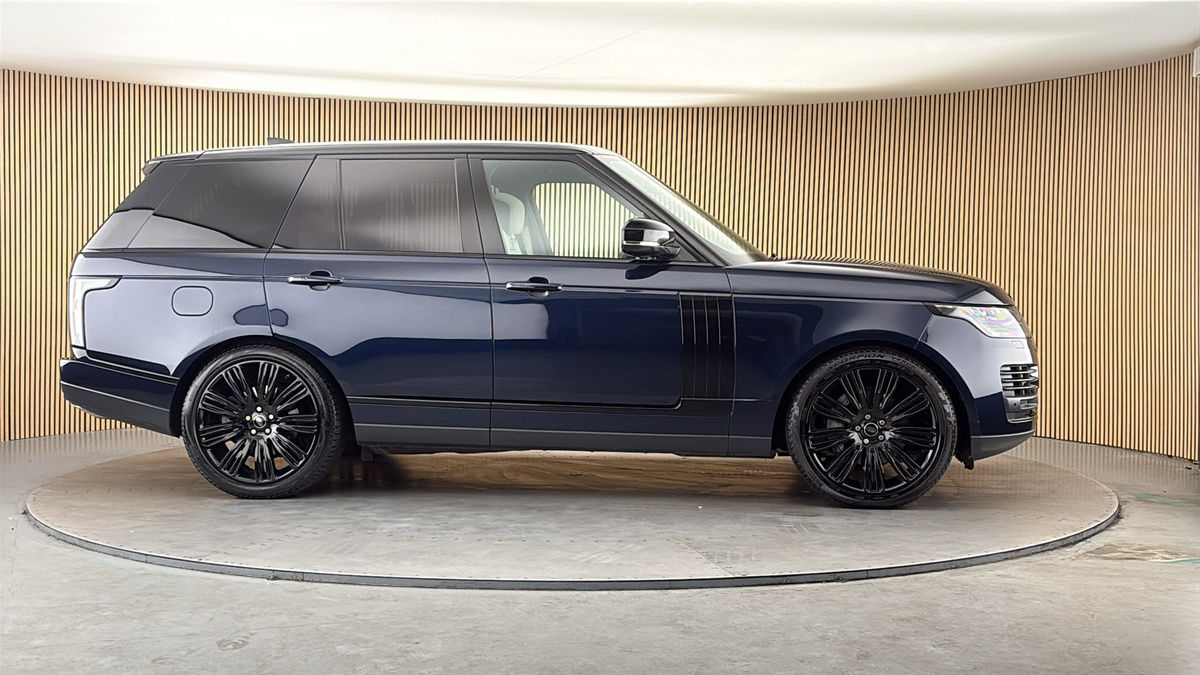 More views of Land Rover Range Rover