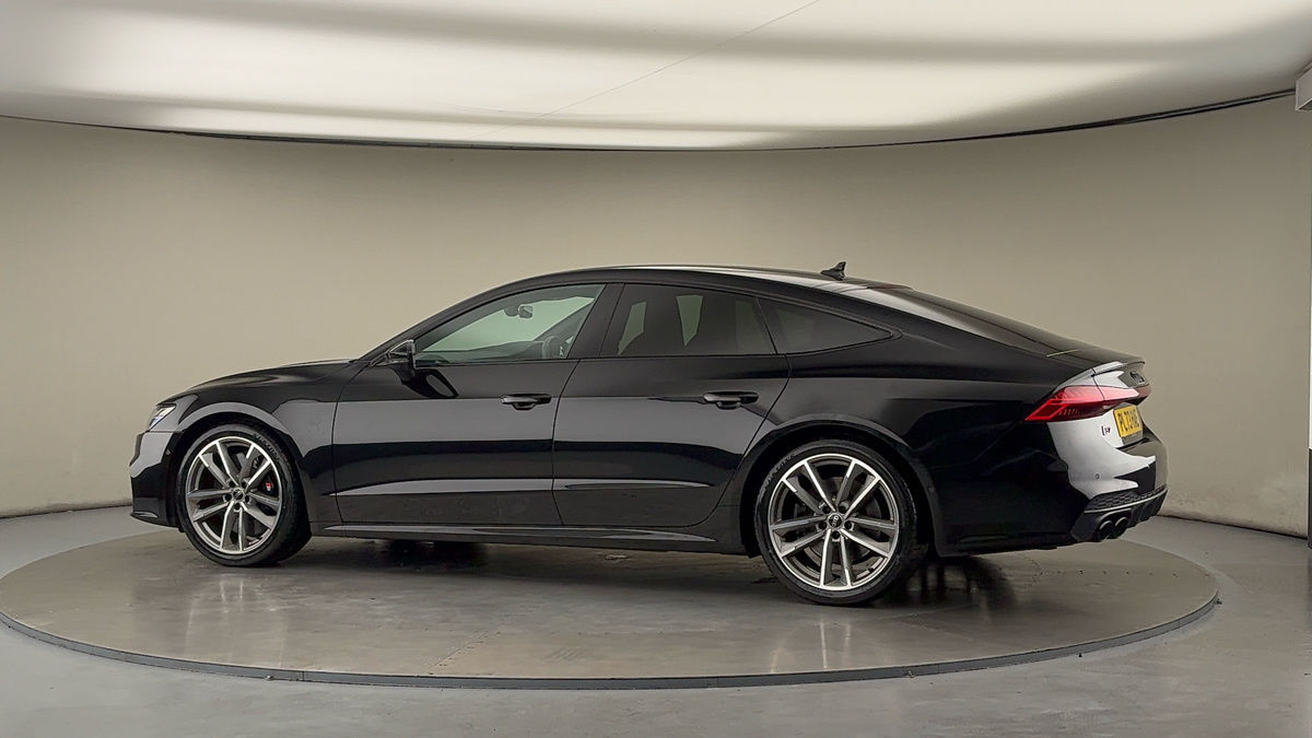 More views of Audi S7