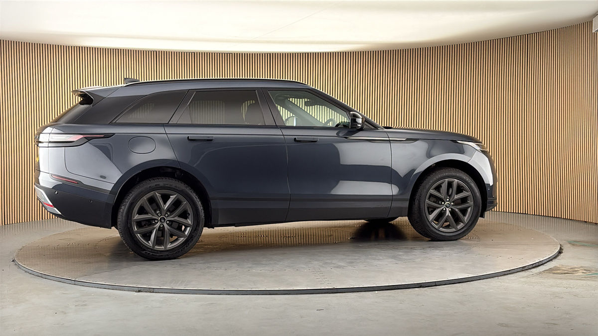 More views of Land Rover Range Rover Velar
