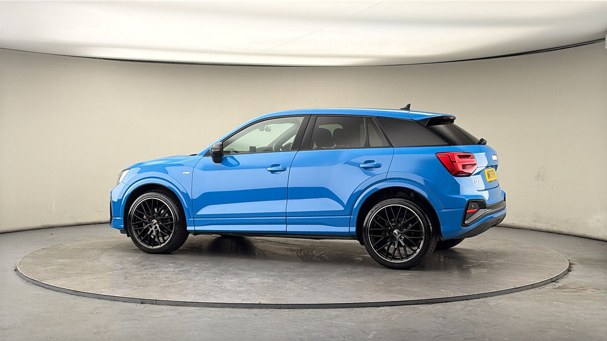 More views of Audi Q2