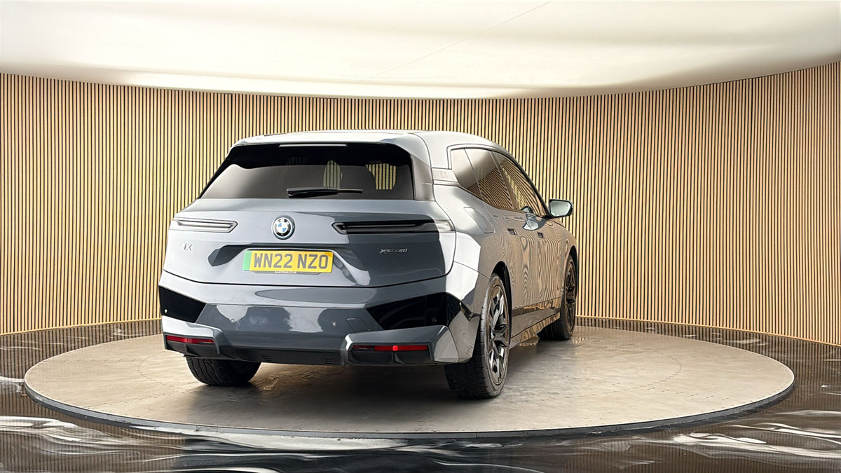 More views of BMW iX