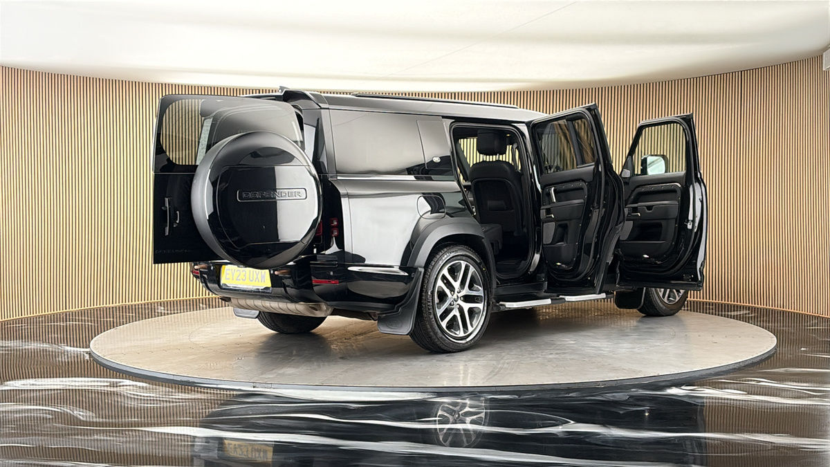 More views of Land Rover Defender 130