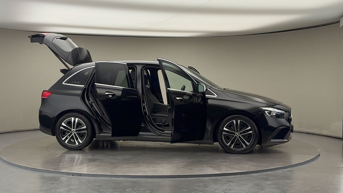 More views of Mercedes-Benz B Class