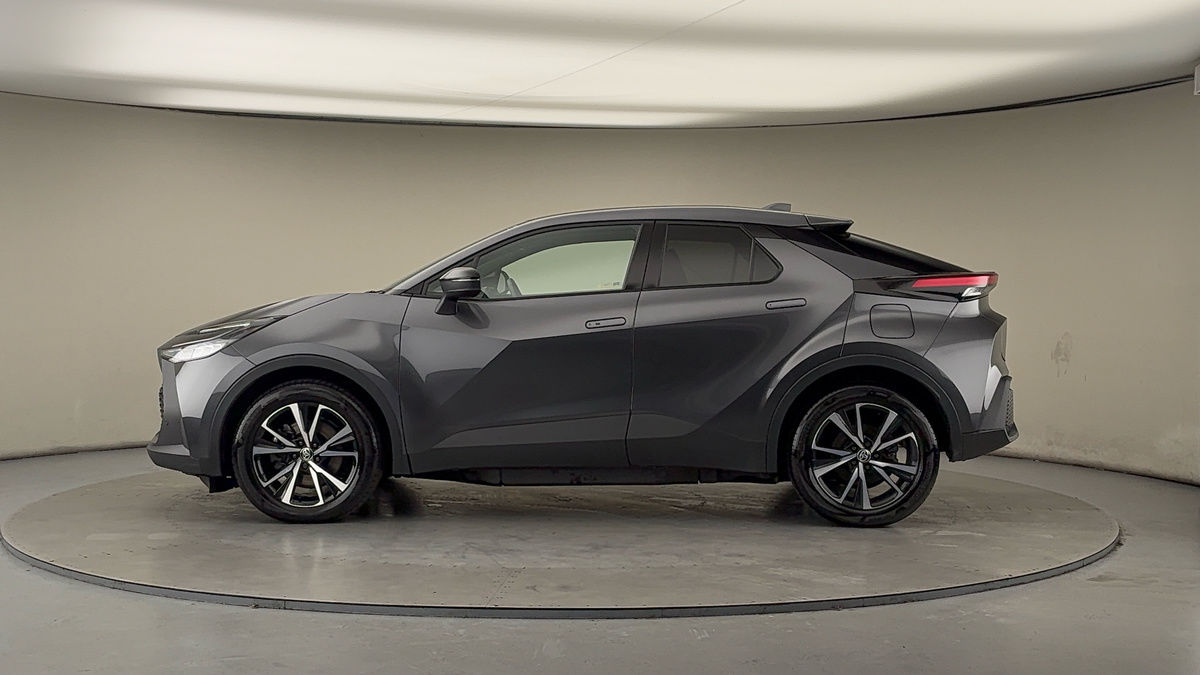Toyota C-HR Image 15