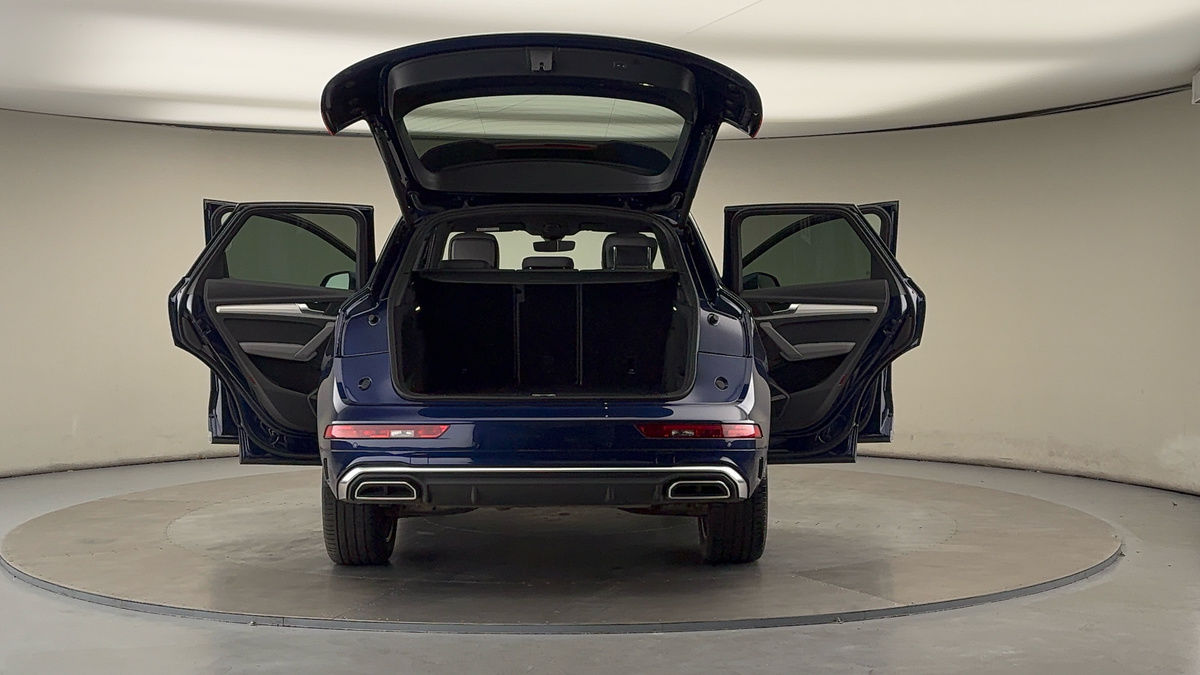 More views of Audi Q5