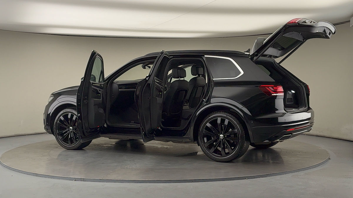 More views of Volkswagen Touareg