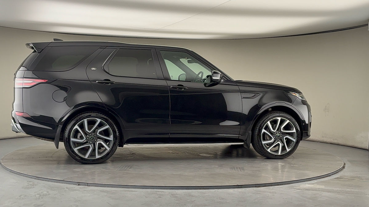 More views of Land Rover Discovery