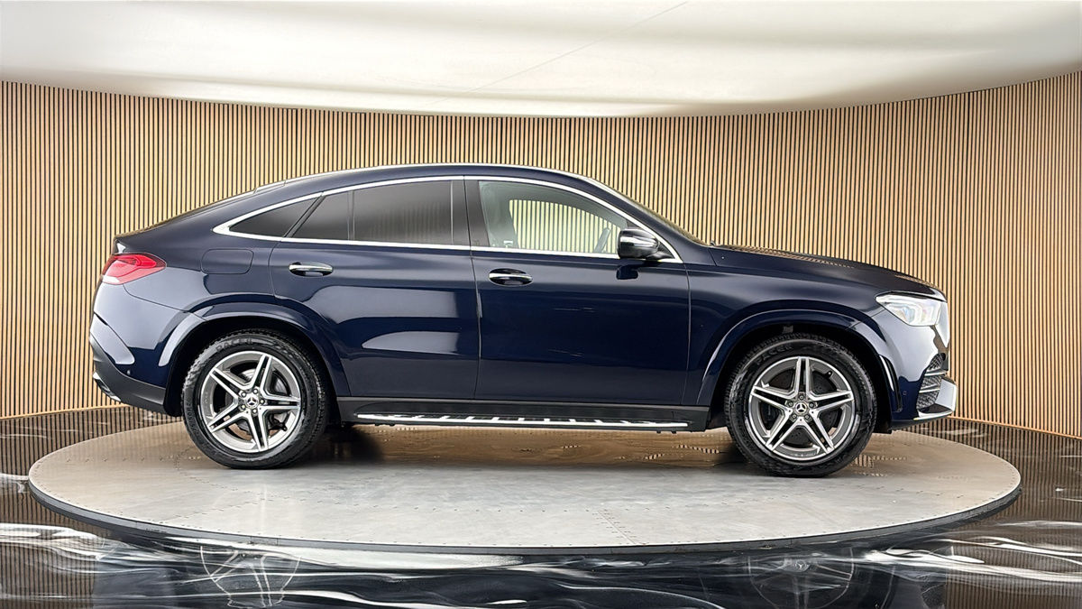 More views of Mercedes-Benz GLE