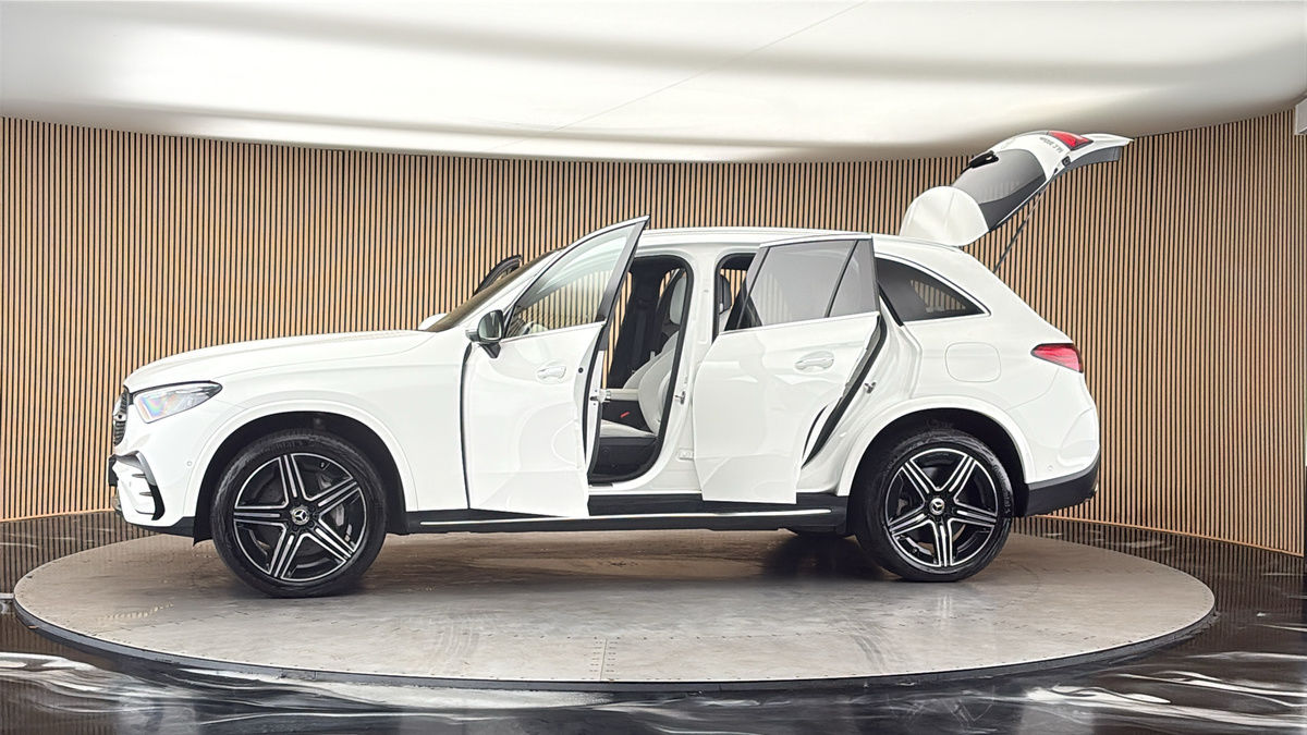 More views of Mercedes-Benz GLC