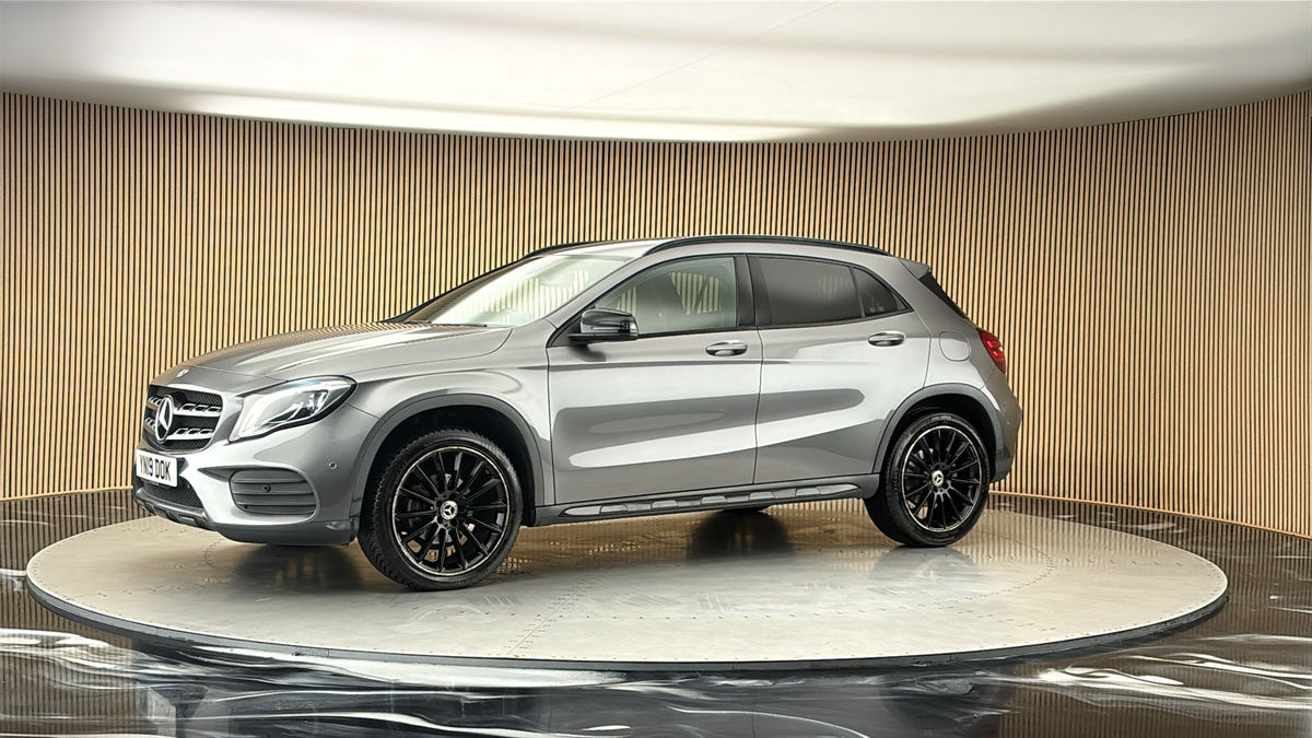 More views of Mercedes-Benz GLA