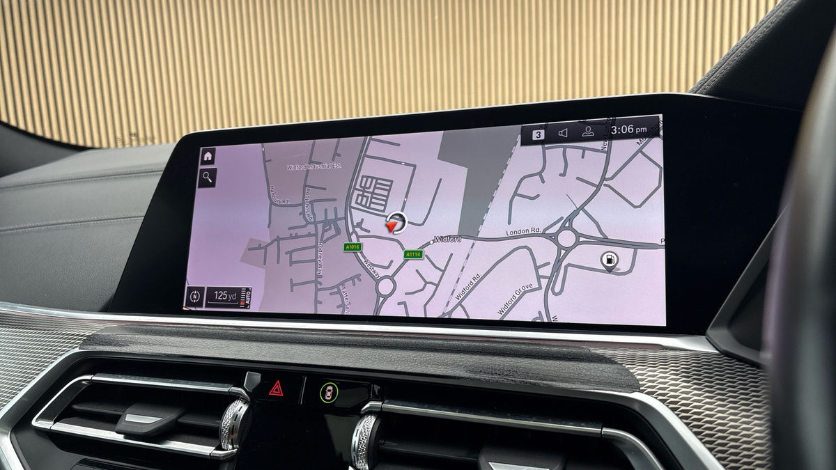 BMW X6 Image 17