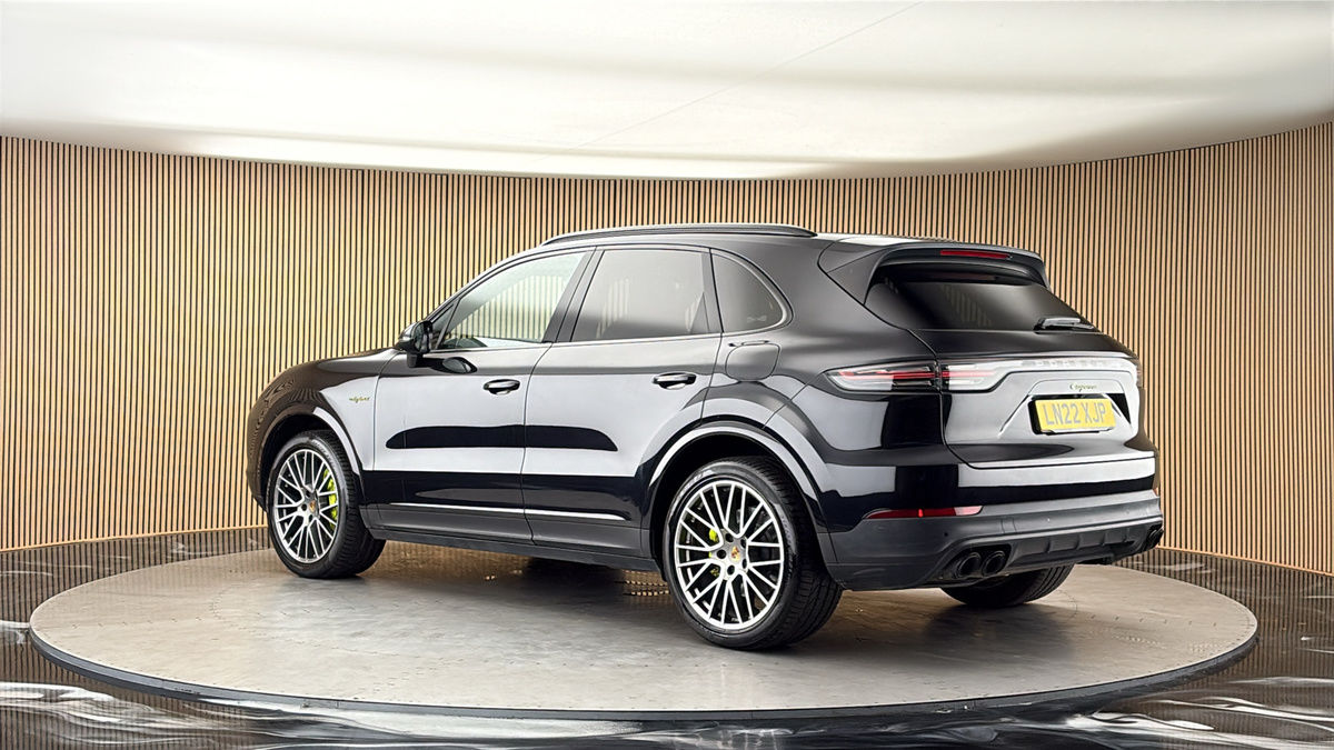 More views of Porsche Cayenne