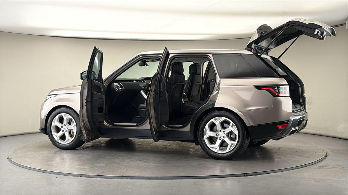 More views of Land Rover Range Rover Sport