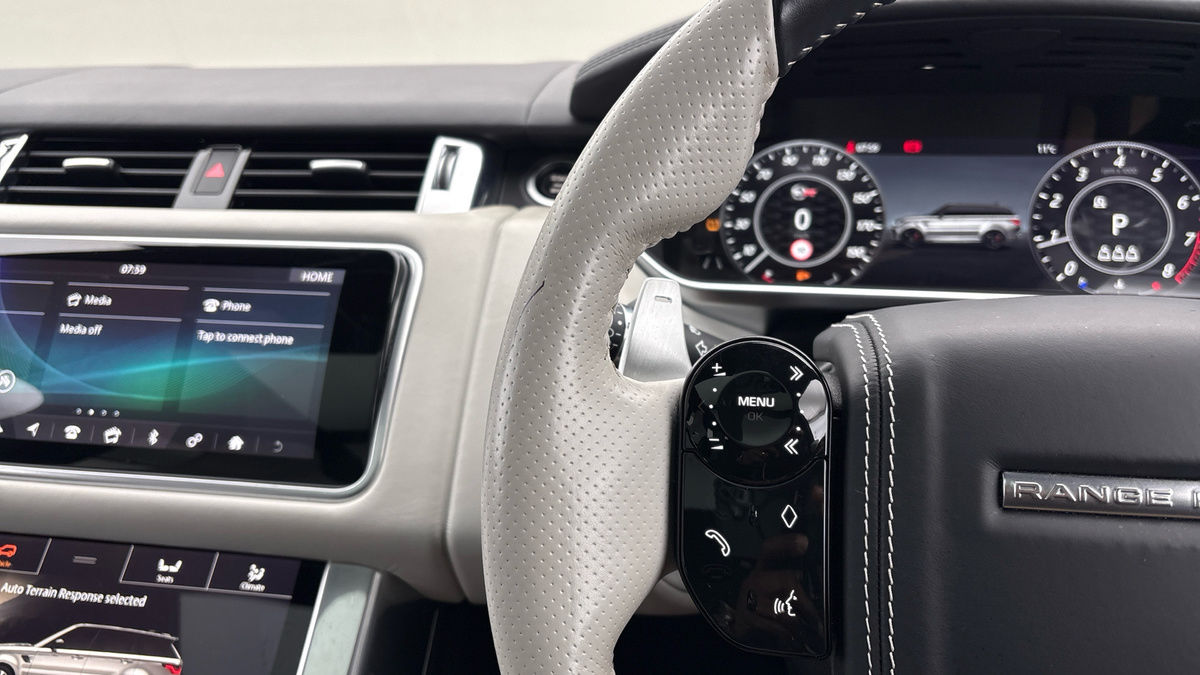 Land Rover Range Rover Sport Image 13
