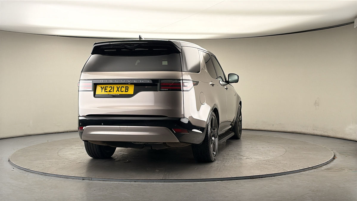 More views of Land Rover Discovery