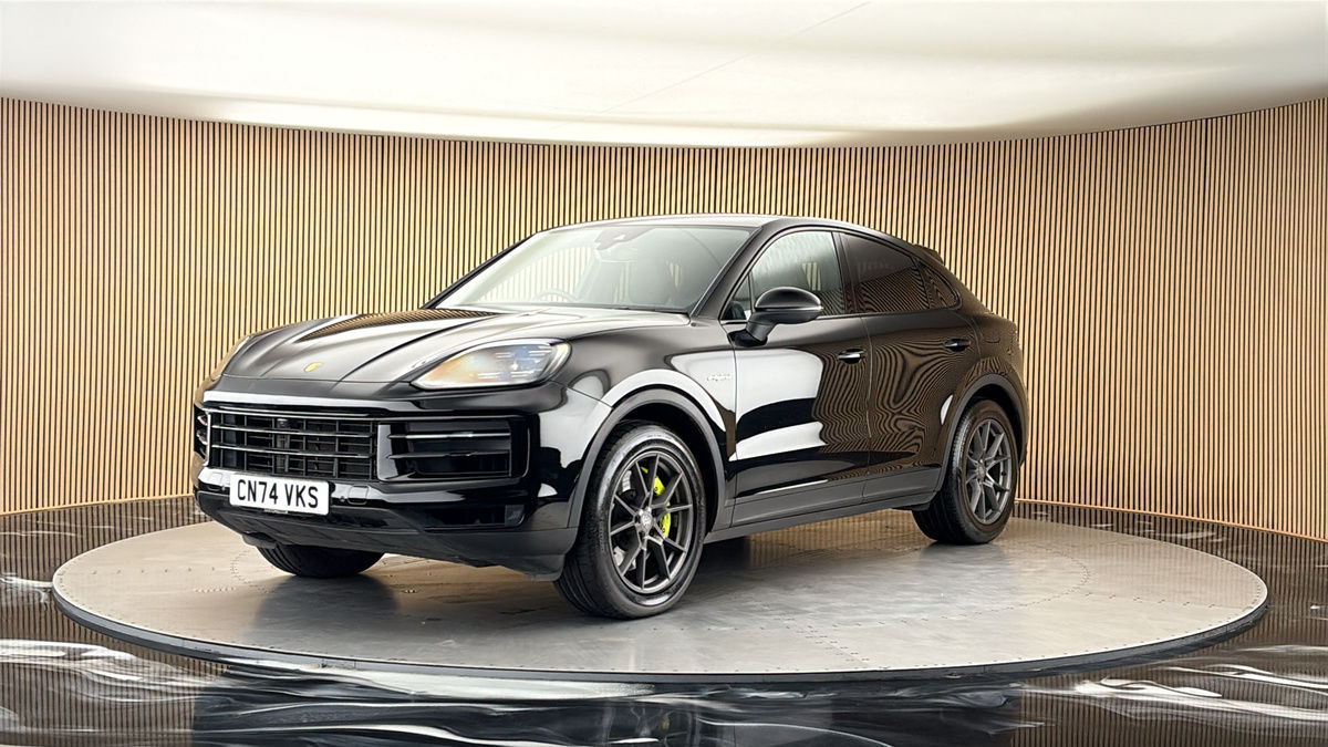 More views of Porsche Cayenne