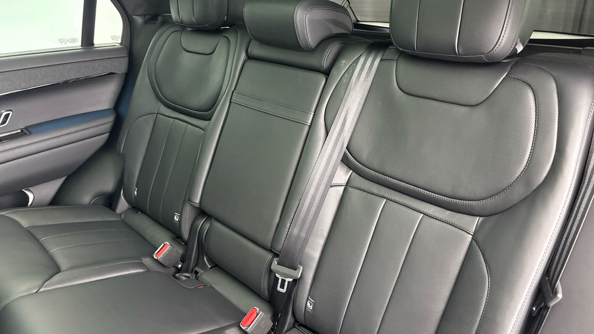 Land Rover Range Rover Sport Image 8