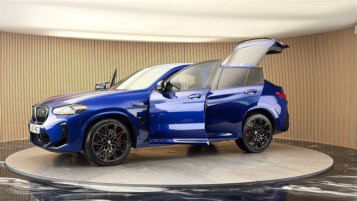 More views of BMW X4 M