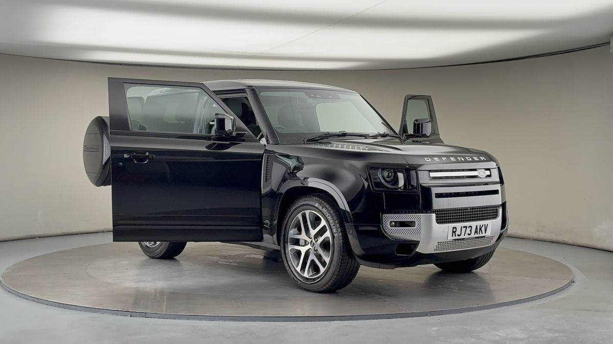 More views of Land Rover Defender 90