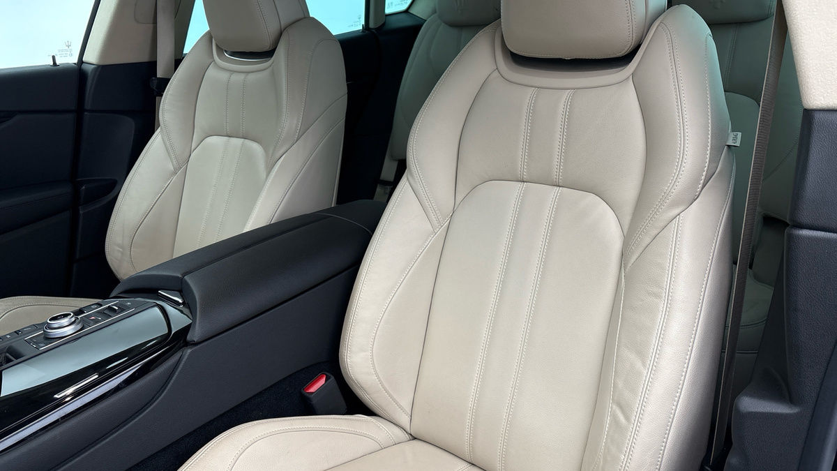 Maserati Levante Image 7