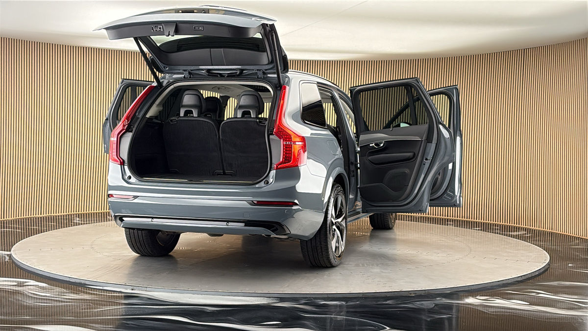 More views of Volvo XC90