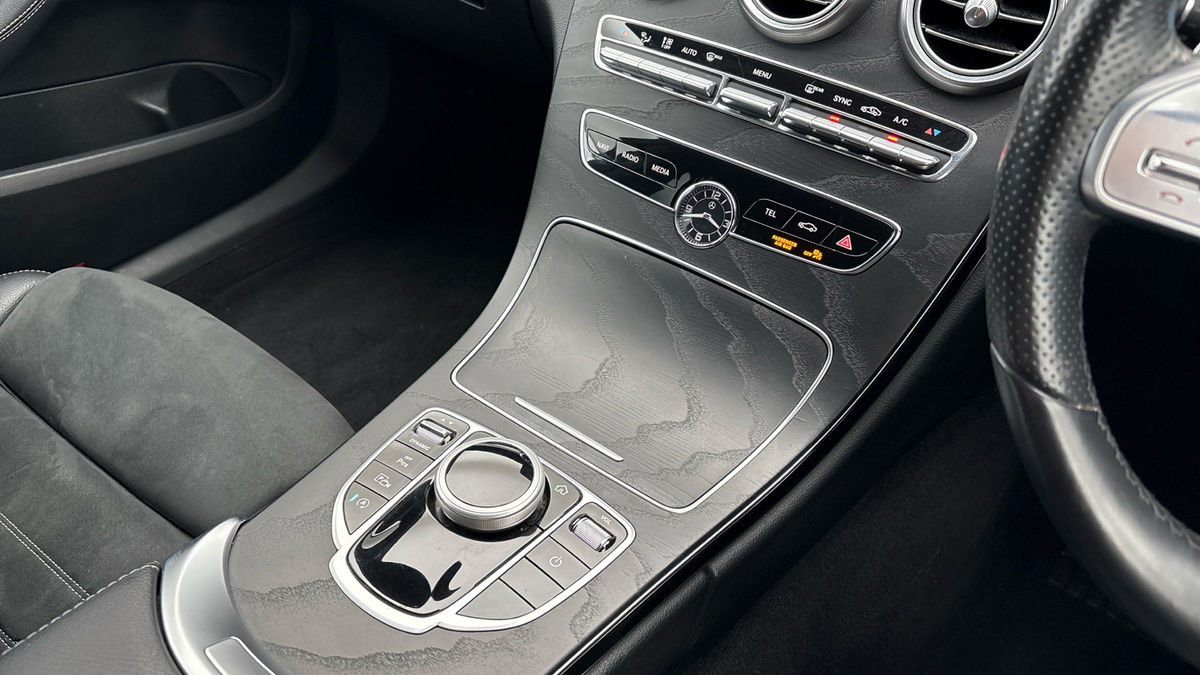 Mercedes-Benz C Class Image 18