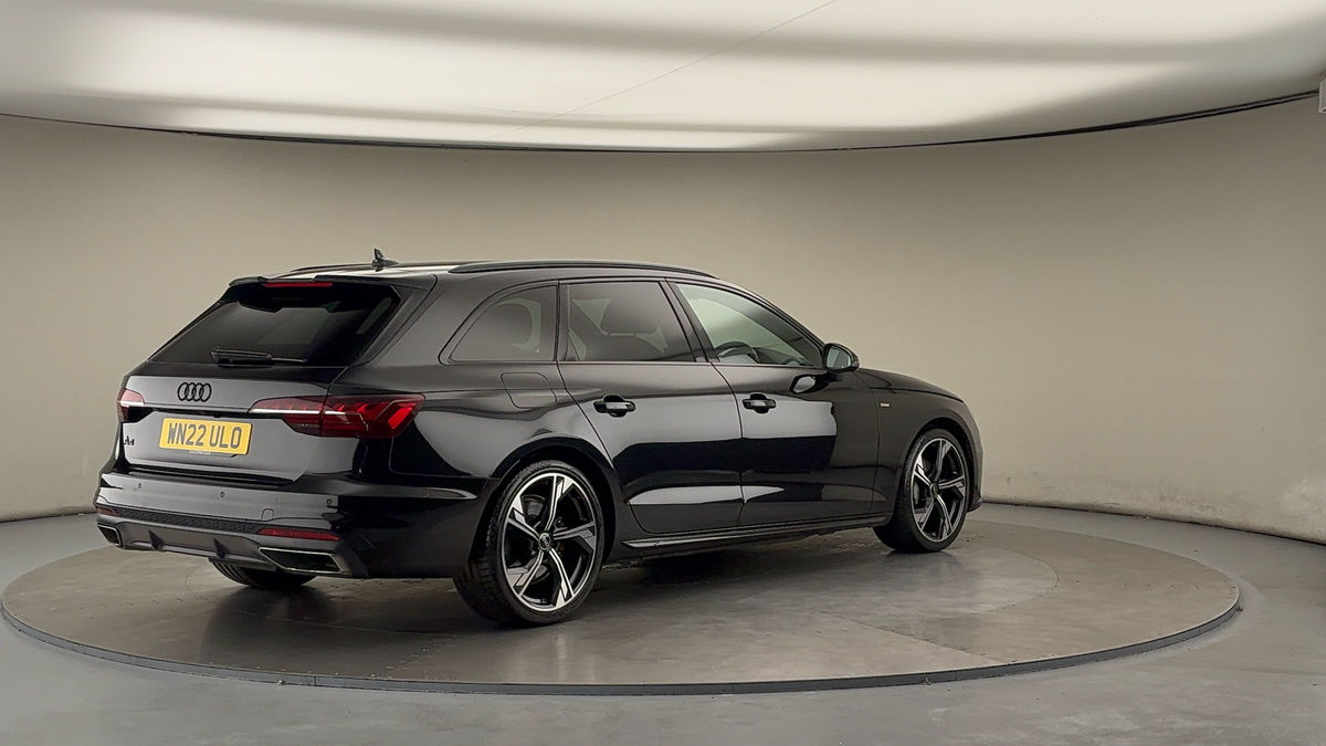 Audi A4 Avant Image 21