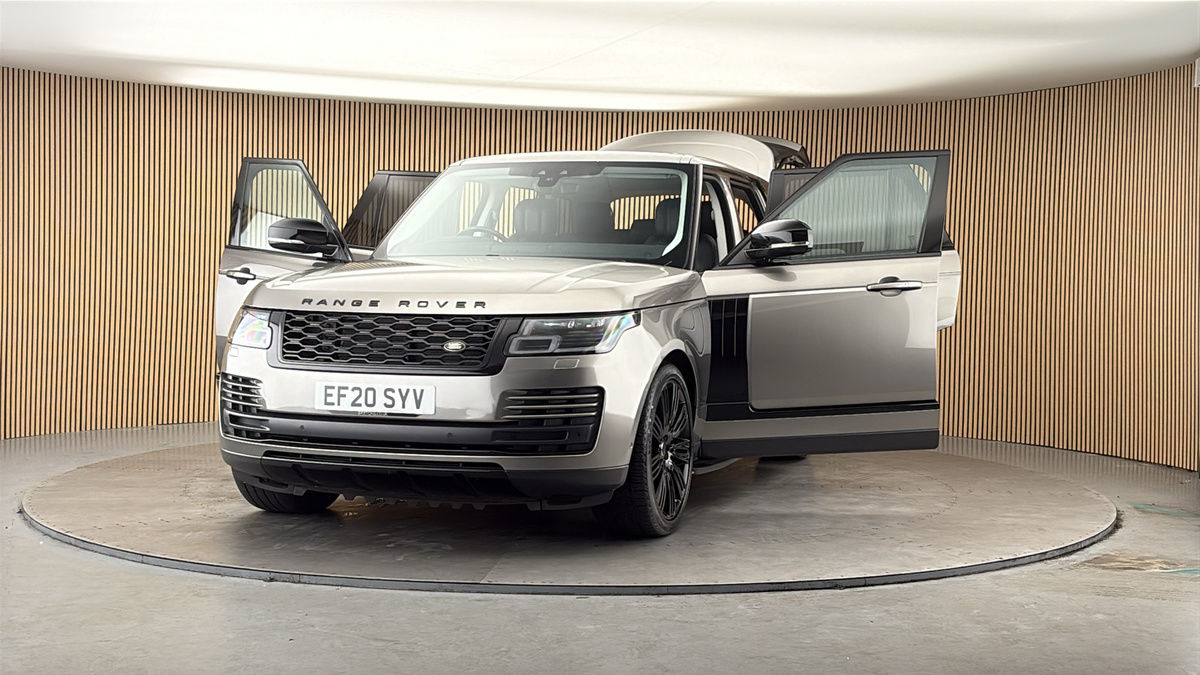 More views of Land Rover Range Rover