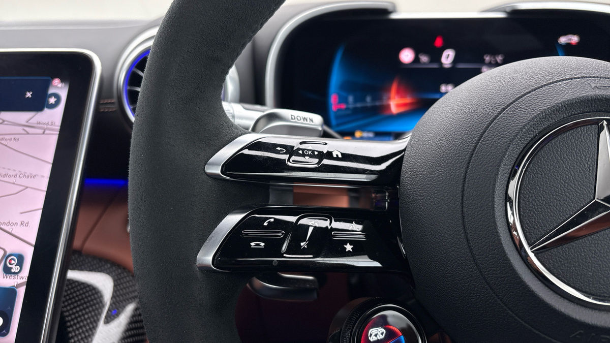 Mercedes-Benz AMG GT Image 13