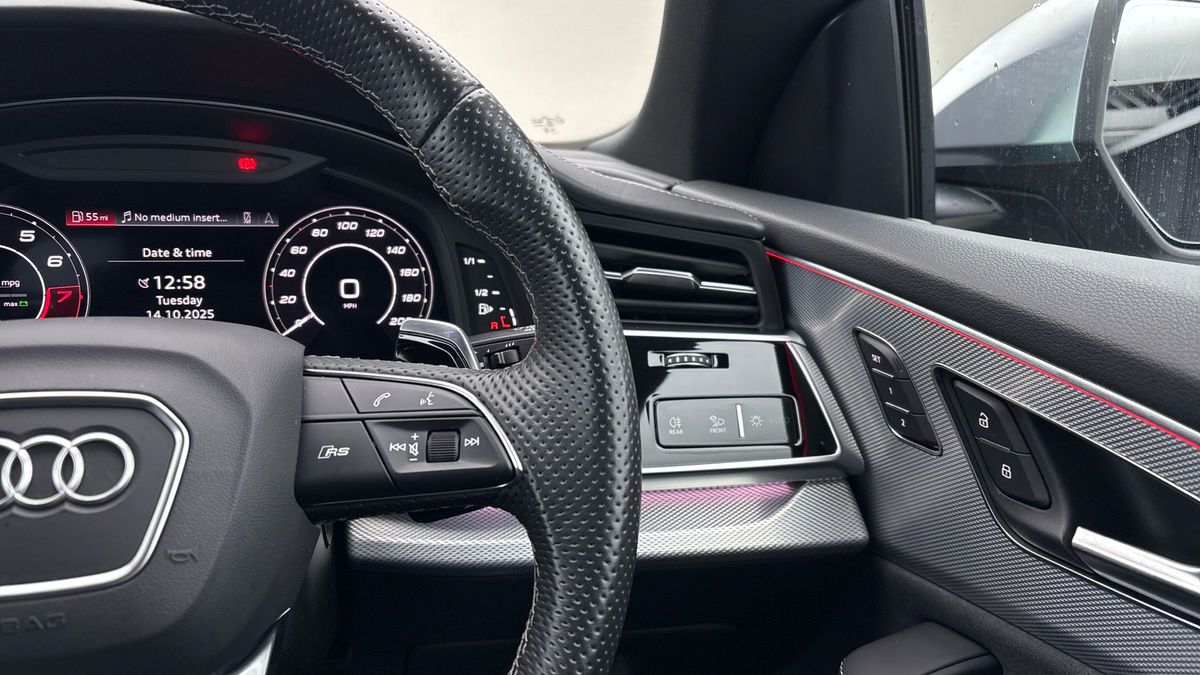 Audi RSQ8 Urban Image 31